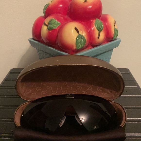 GUC Gucci aviators sunglasses w/case🤎 - Picture 1 of 10
